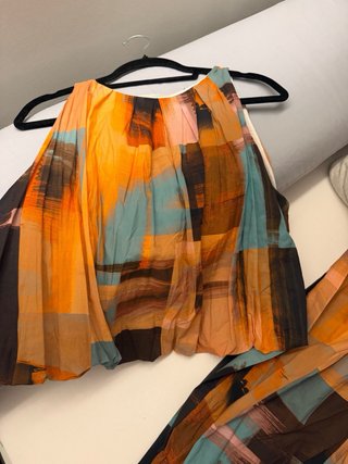 Conjunto italiano naranja y turquesa