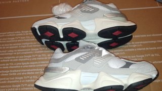 New Balance 9060 Scarpe Grigio Bianco Nuove