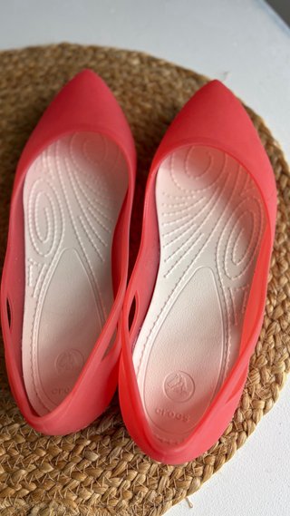 Bailarinas Crocs Coral. Talla W6.