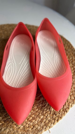 Bailarinas Crocs Coral. Talla W6.