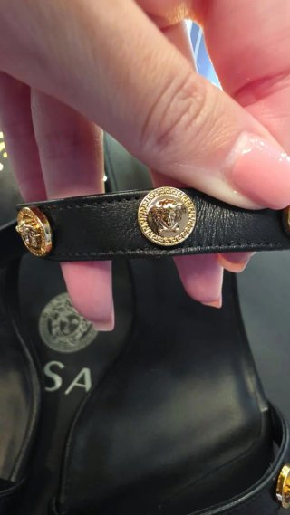 Versace Sandalias de piel Medusa T.36 Nuevas