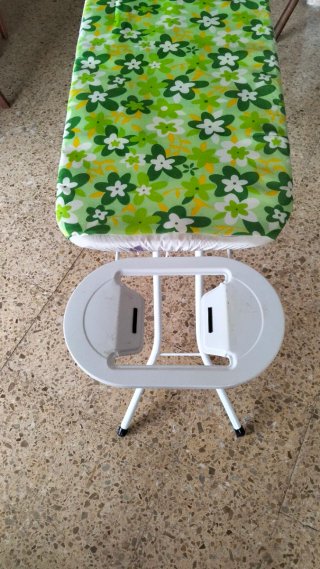 Mesa de Planchar Casi Nueva