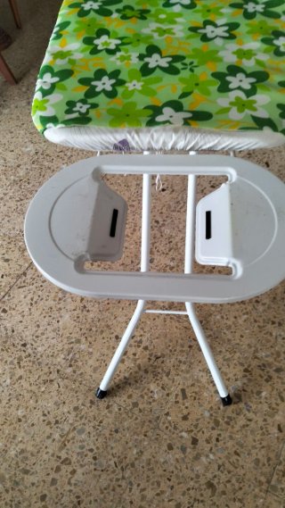 Mesa de Planchar Casi Nueva