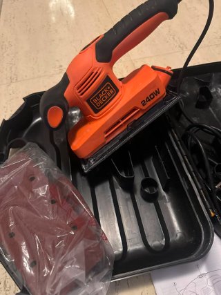 Lijadora Orbital Black+Decker 150W BEW220
