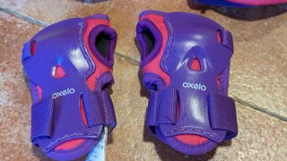 Patines Oxelo niña talla ajustable + protecciones