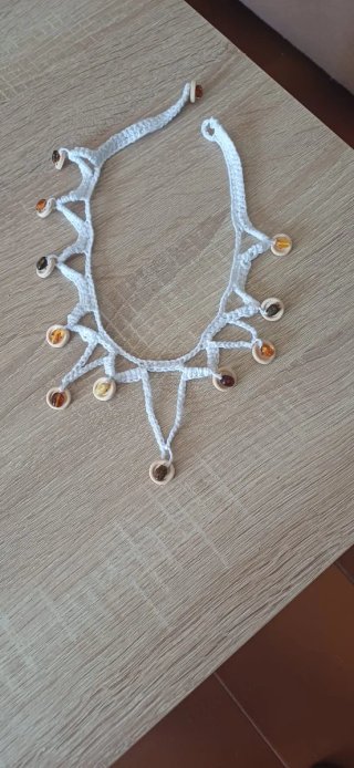Collar hecho a mano diseño único