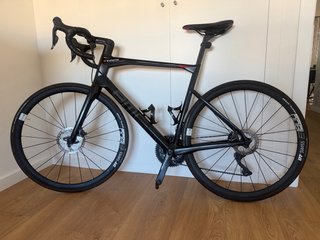 Bicicleta de carretera BMC ROAD MACHINE 02