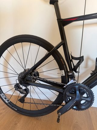 Bicicleta de carretera BMC ROAD MACHINE 02