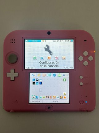 Nintendo 2DS Rosa + Cargador