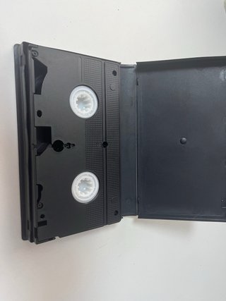 VHS Como Perros y Gatos (Español)