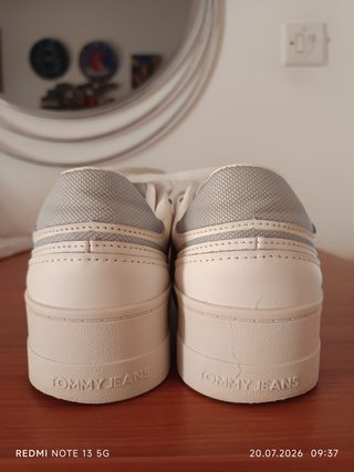 Sneakers Tommy Jeans bianche camoscio
