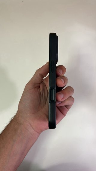 iPhone 16 Pro Negro