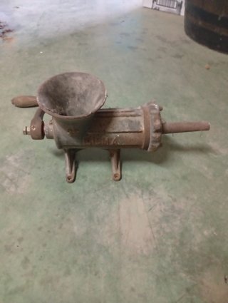Picadora de carne manual antigua