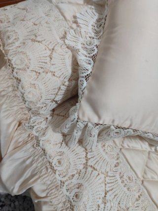 Colcha edredón vintage beige Con cojines a juego