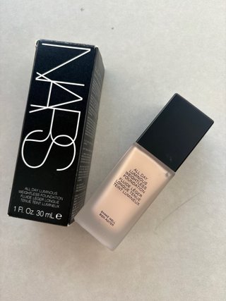 NARS All Day Luminous Weightless Foundation