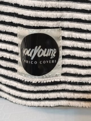 Camiseta You Young  vintage Enrico Coveri R901
