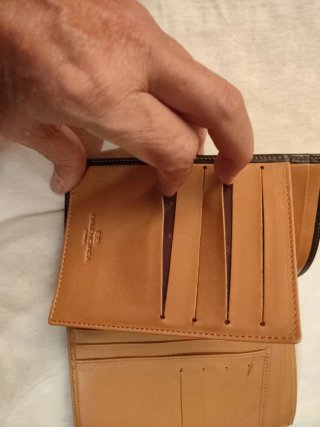 Billetera de piel mujer a estrenar. Venta en perso