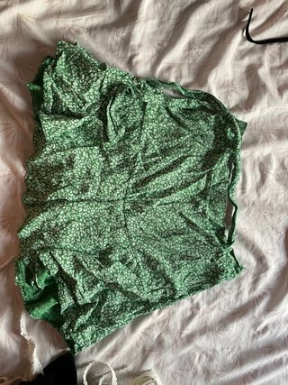 Bolsa llena de ropa por 17€