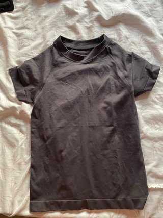 Bolsa llena de ropa por 17€