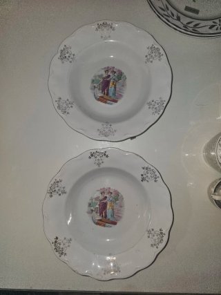 Platos antiguos decorados San Juan