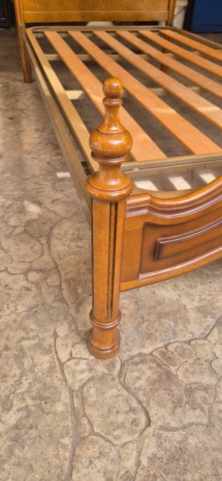 2 Camas 90x180 Madera y Metal. Ubicación Moraleja