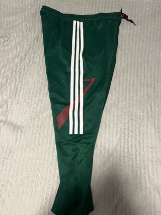 Pantalón Adidas Verde Talla XL Nuevo