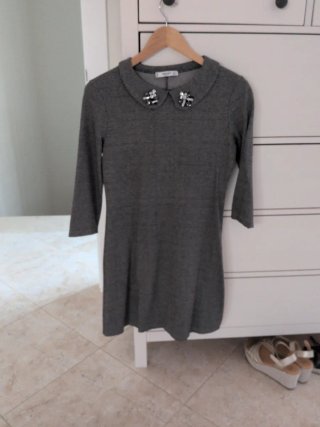 Vestido Mango gris con pedrería