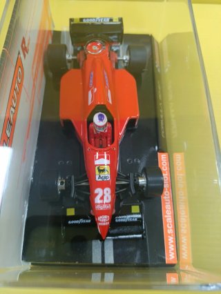 ENVÍO INCLUIDO SCALEAUTO F1 FERRARI A ESTRENAR