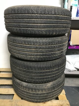 Llantas de aleación 4x4+ cubiertas