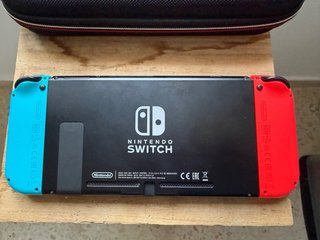Nintendo Switch Roja y Azul