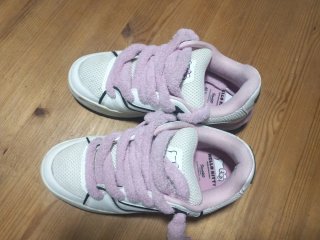 Zapatillas Hello Kitty Blancas y Rosas