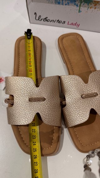 Sandalias doradas talla 41