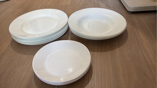 Vajilla de porcelana blanca