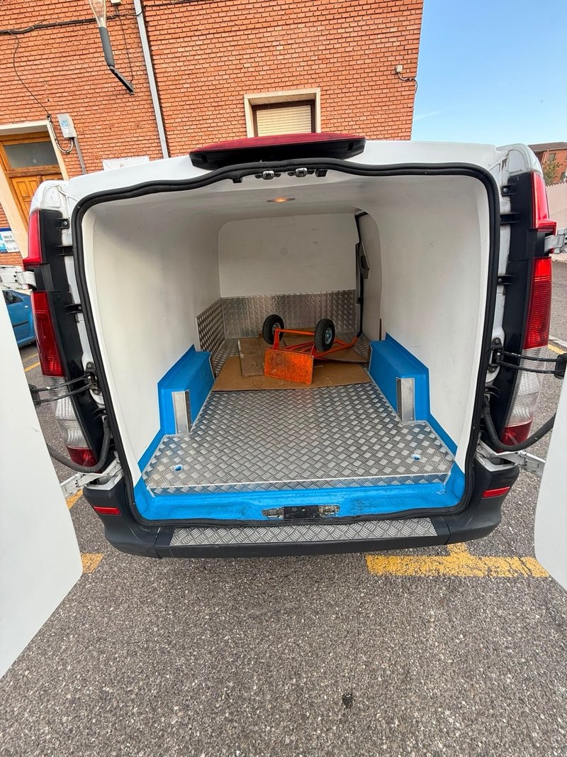 Mercedes-Benz Vito 2010 - foto 1