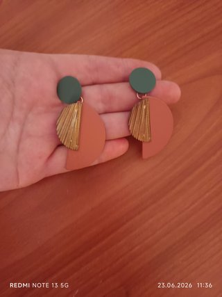 Orecchini geometrici moderni verdi e terracotta
