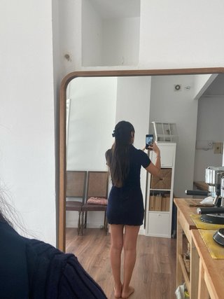 Vestido canalé con cuello azul