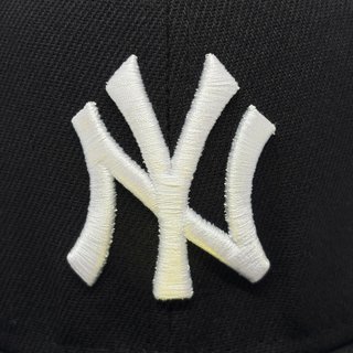 Gorra New Era NY Yankees Estatua Libertad 7 3/4