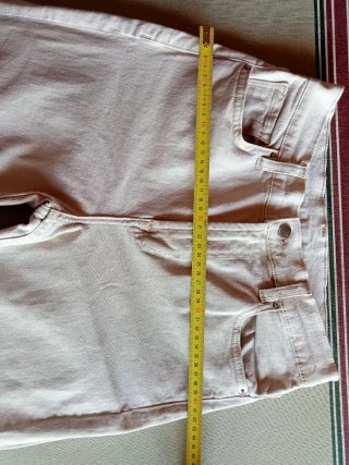 Pantalón beige