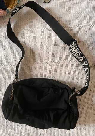 Bolso Bimba y Lola Nylon Negro Mediano