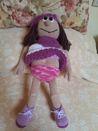 Muñeca ganchillo hecha a mano 40 cm
