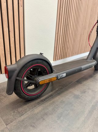 Patinete Xiaomi Electric Scooter 4 Pro Negro