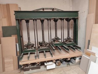Prensa para madera industrial