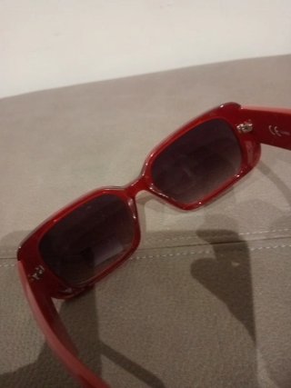 Gafas de sol rojas UV400