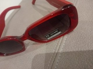 Gafas de sol rojas UV400