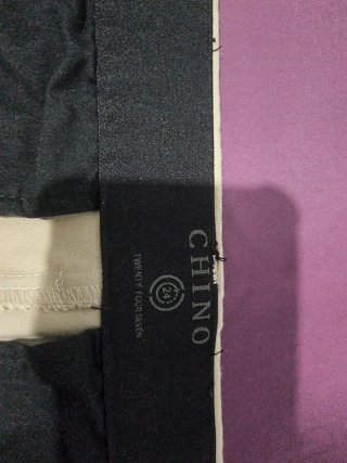 Pantalón chino beige hombre