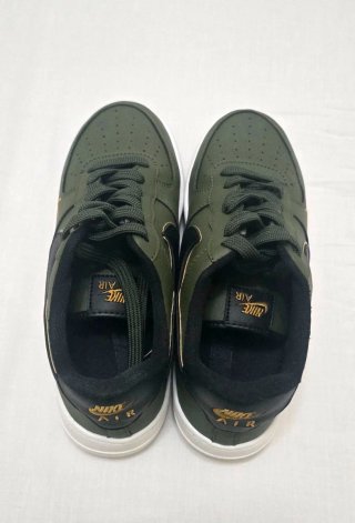 Nike Air Force 1 Verde y Dorado