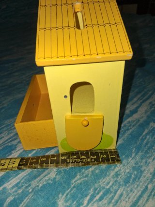 Portapenne in legno casa con cassetto