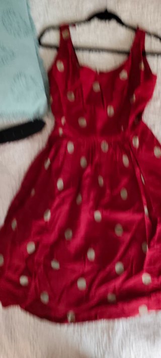 Vestido rojo lunares con cinturón