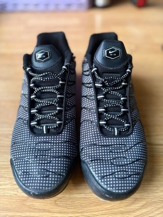 Nike TN Bambas Grises y Negras Talla 44