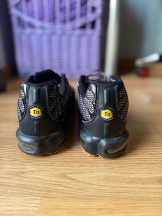 Nike TN Bambas Grises y Negras Talla 44